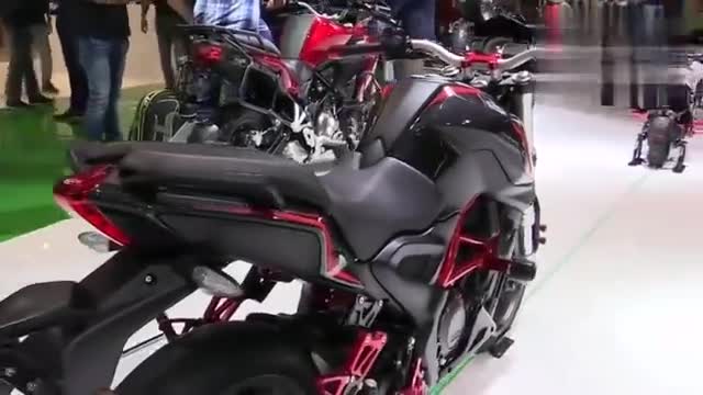 国外车展上的贝纳利BN251，看看跟我