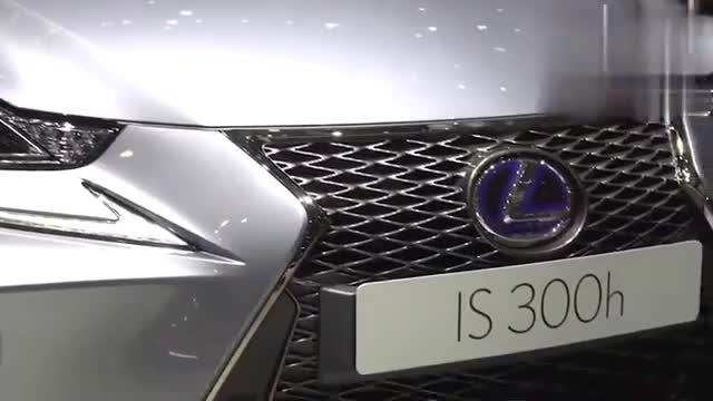 雷克萨斯IS300h亮相车展，有这颜值