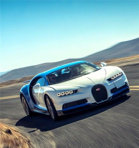 好评很多的汽车，外观圆润舒适，流线型的外表