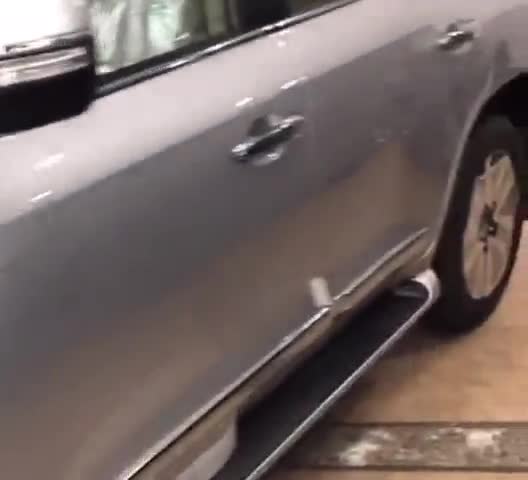 全新酷路泽到货实拍，带底盘升降，更是越野神器