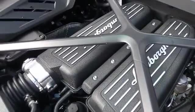 发动机舱，兰博基尼HuracanEVO实拍+声浪