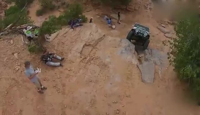 吉普牧马人超高难度越野实拍，够