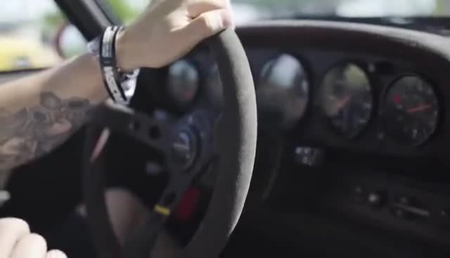 国外街头的改装车展示，充满个性