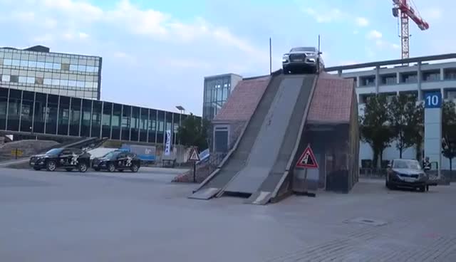 看法兰克福车展的汽车性能展示！