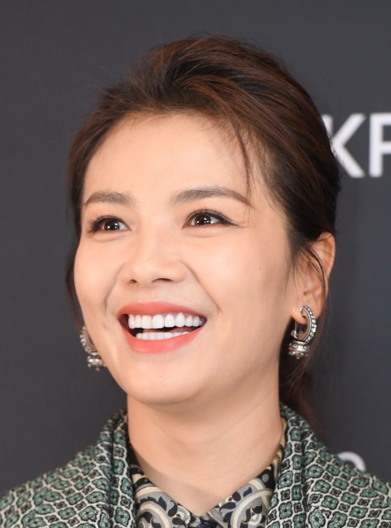 刘涛近照 再现女神风采 大笑依然漂亮