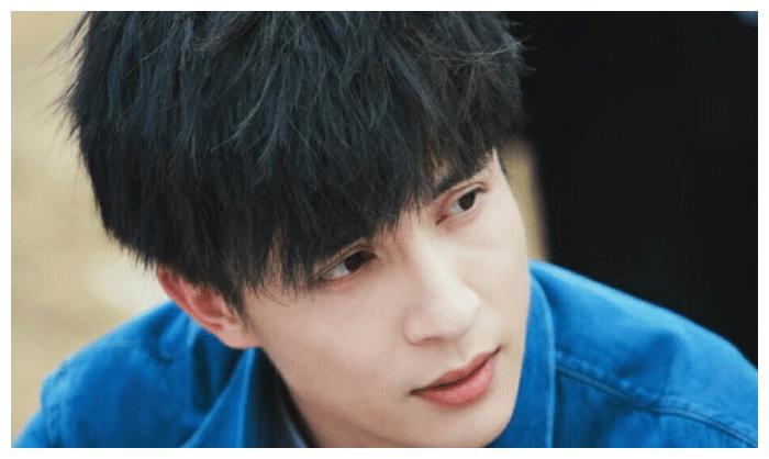 薛之谦为她写了《认真的雪》，最后却嫁给了陈龙，如今越活越少女