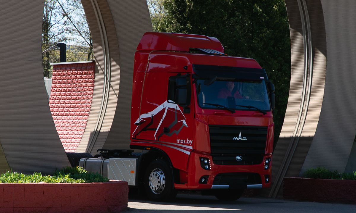 海外视角｜明斯克汽车厂车展上有哪些高精尖的汽车