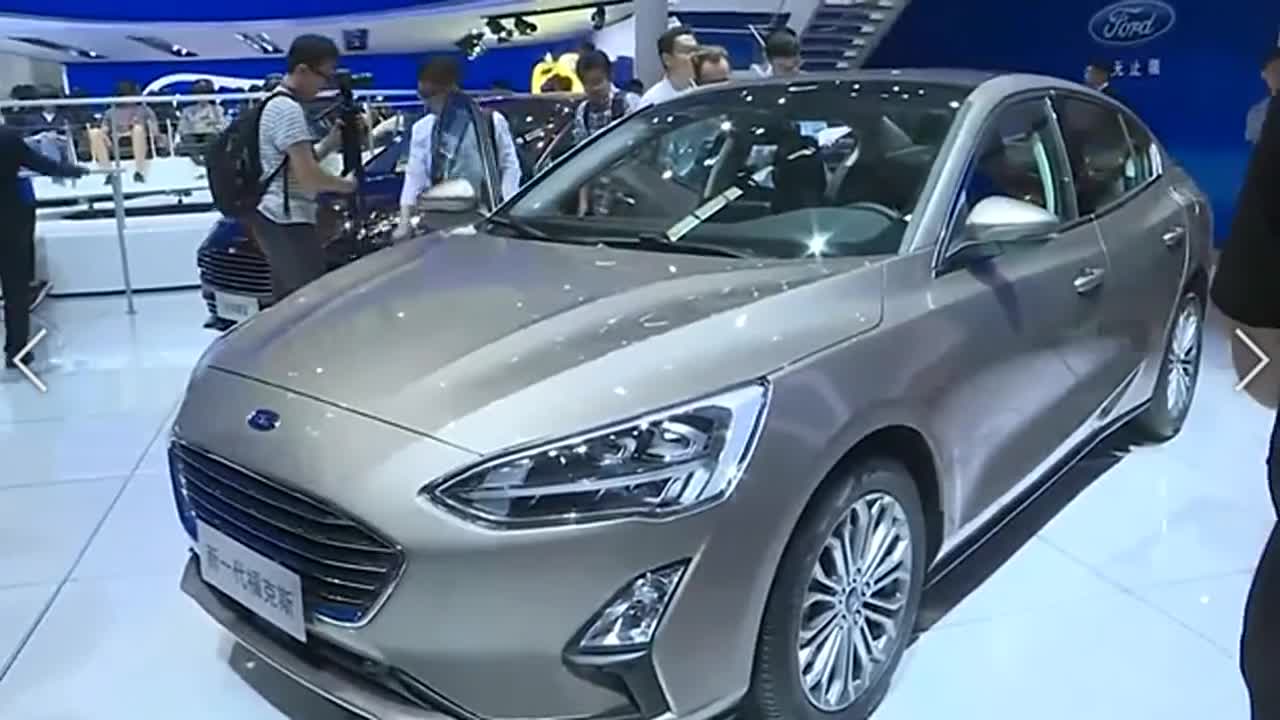 小钢炮复活第四代福克斯来了180匹力，8AT思域也得服！