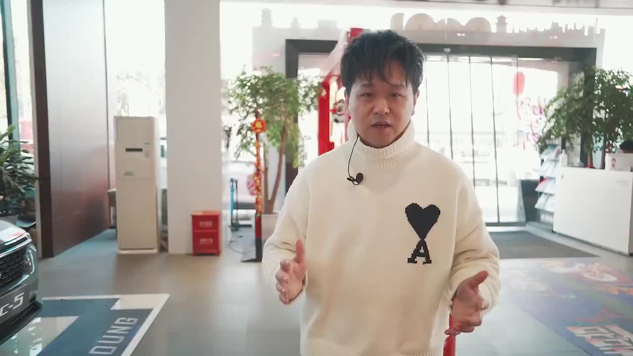 只有宝骏能实现旅行车降至498万后备箱能躺两人这价没得选