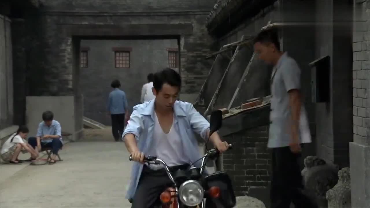 正阳门下:朱亚文失踪人口回归,去找苏萌,被苏萌砸出门