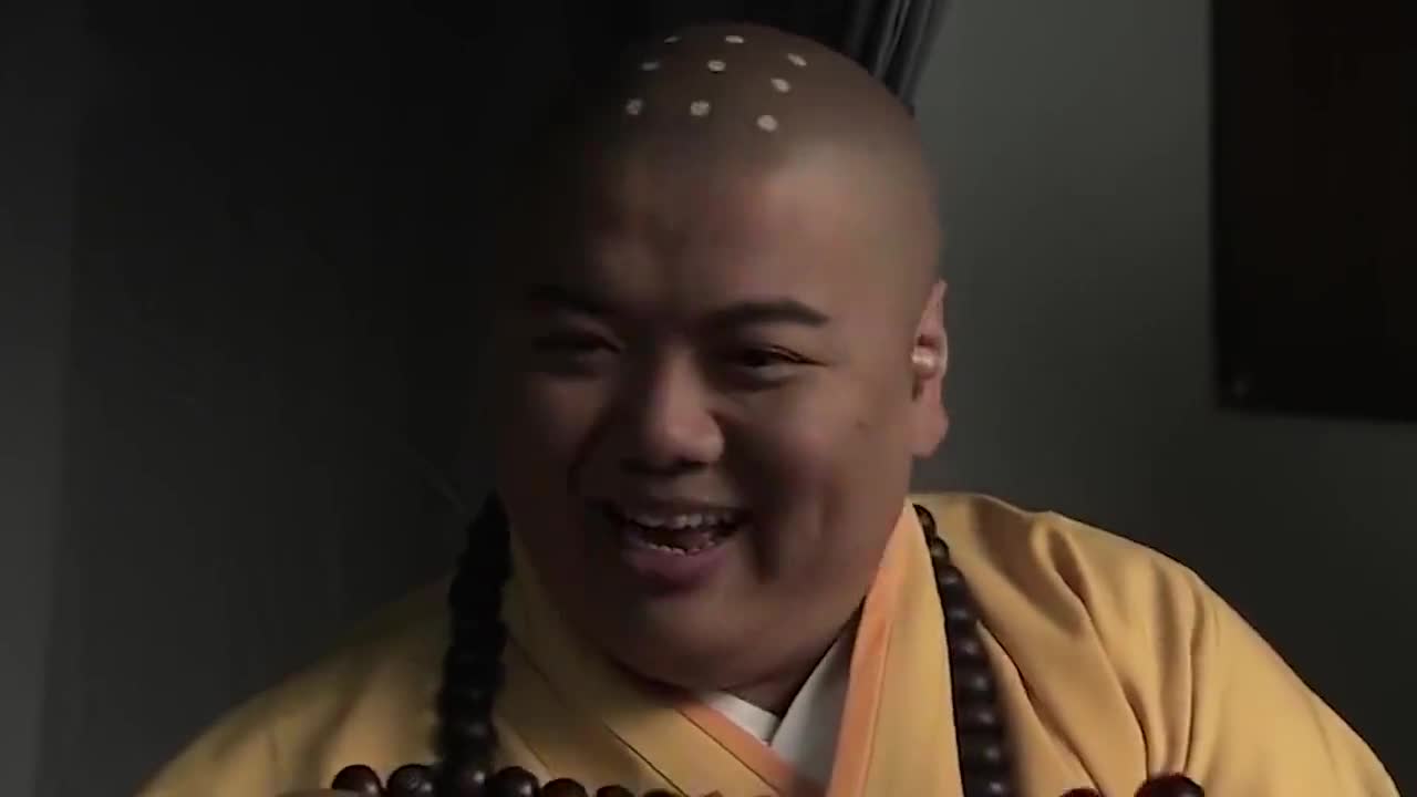 活佛济公:广亮暂时担任灵隐寺主持,必清向他拍马屁,很受用