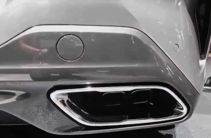 宝马8系，外观是巅峰，内饰也对