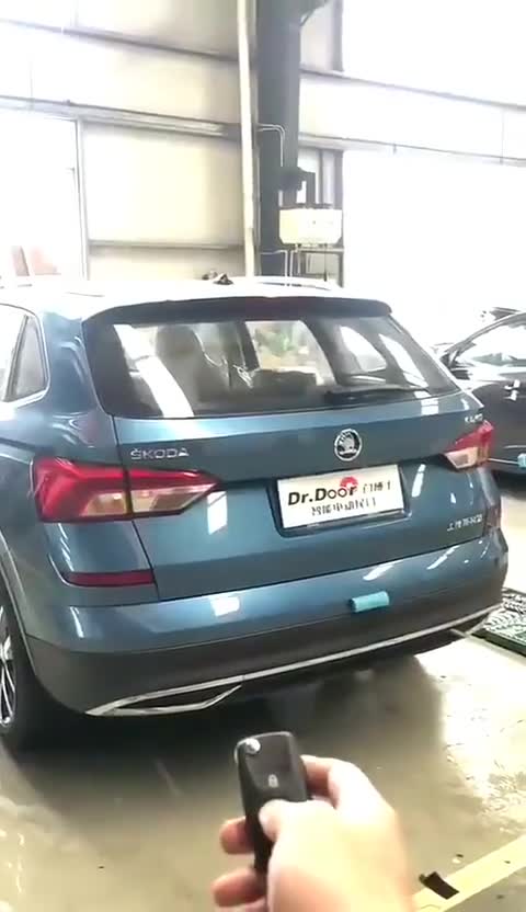 新车型斯柯达柯米克尾门开门