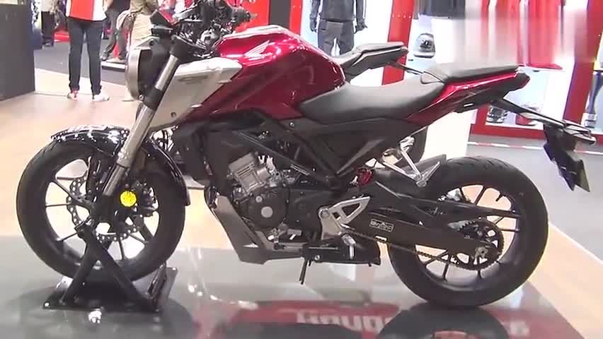 全新本田CB125R摩托车亮相车展,机车迷觉得这台车怎么样