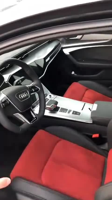 进来瞧瞧全新一代奥迪A6L的内饰