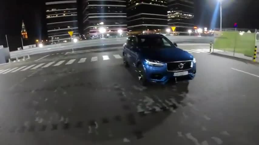 2020新款：沃尔沃XC90这车晚上看是什么感觉