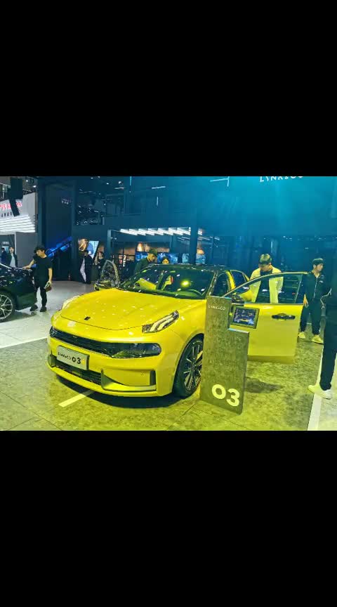 前两年的车展小姐姐