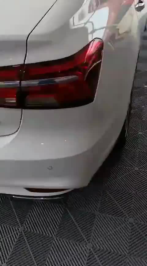 新车定位现款荣威i6车款的升级版