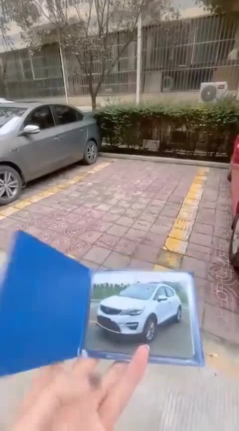 这曾经是一辆概念车，高度的保留