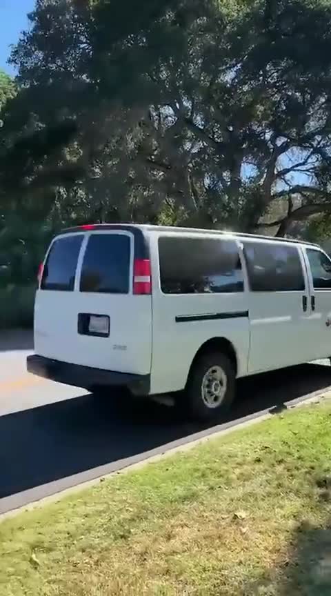 这是法拉利秘密研发的新款V12车型