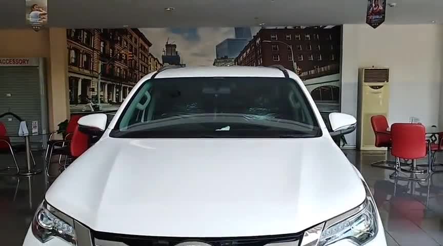 2020款丰田奔跑者4x2VRZ，外观和内饰实拍