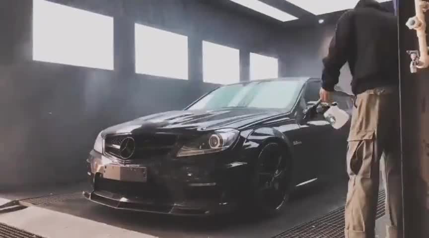 爱车养护，带着我的奔驰爱车做个