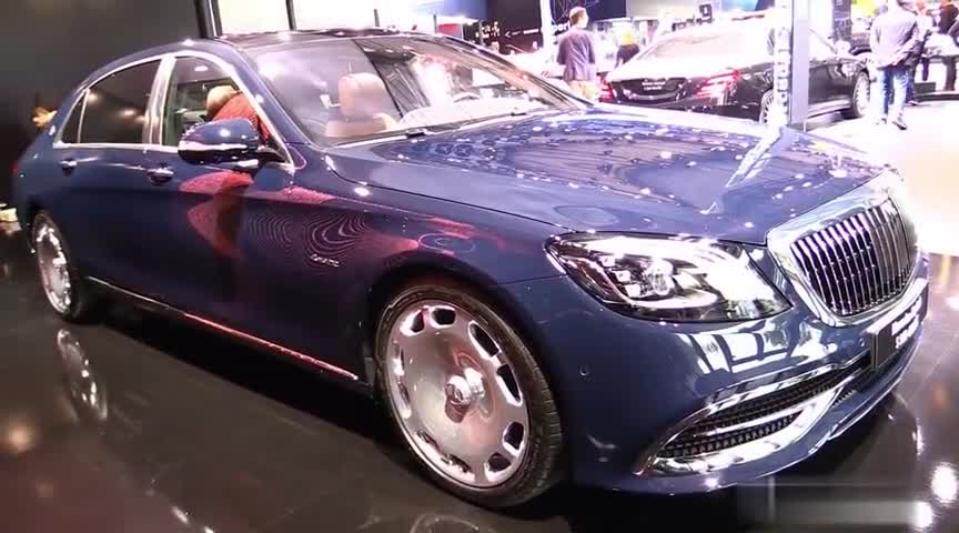 2020款奔驰迈巴赫S560展示，外观和内饰实拍