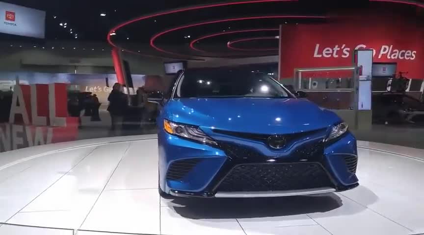 2020款丰田凯美瑞XSEAWD四驱版实拍