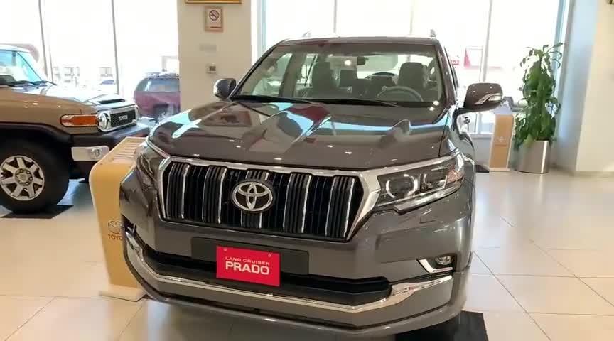 2020款丰田普拉多4.0L到店实拍