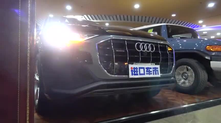 全新款奥迪Q8动感运动型带给您畅快驾驶感