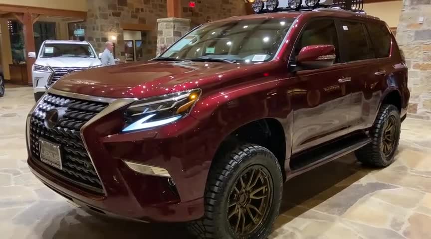 新车到店，2020款雷克萨斯GX460，了解完实车，我忘记了奥迪Q7！
