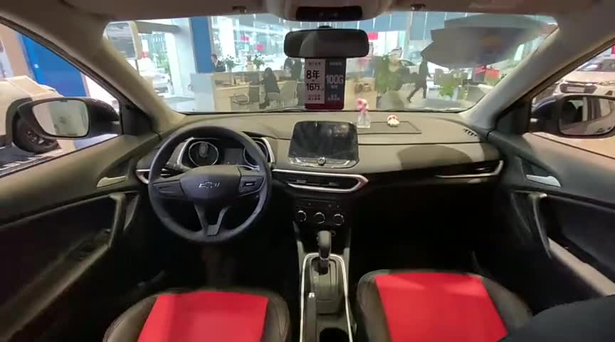 实用至上简约而不简单，雪佛兰创酷中控内饰实拍