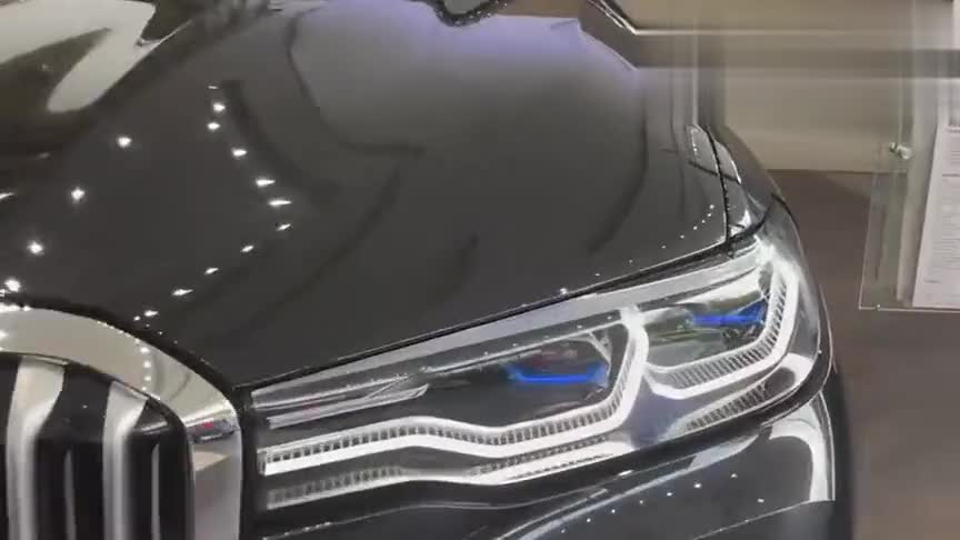 2021款宝马X7到店实拍，七座大空间，近距离了解后，还想啥GLS