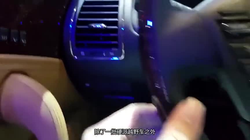 全新日产途乐来了，配双联屏，全新四驱，陆巡地位不保