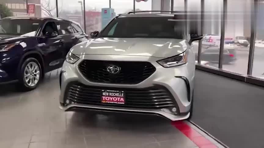 2021款丰田汉兰达到店实拍，三排大空间，看后买不买自己拿主意