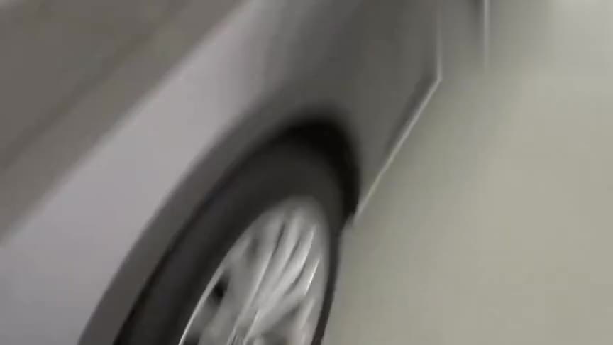 2021款奥迪A8L实车展示，打开车门和后备箱，给个不喜欢的理由