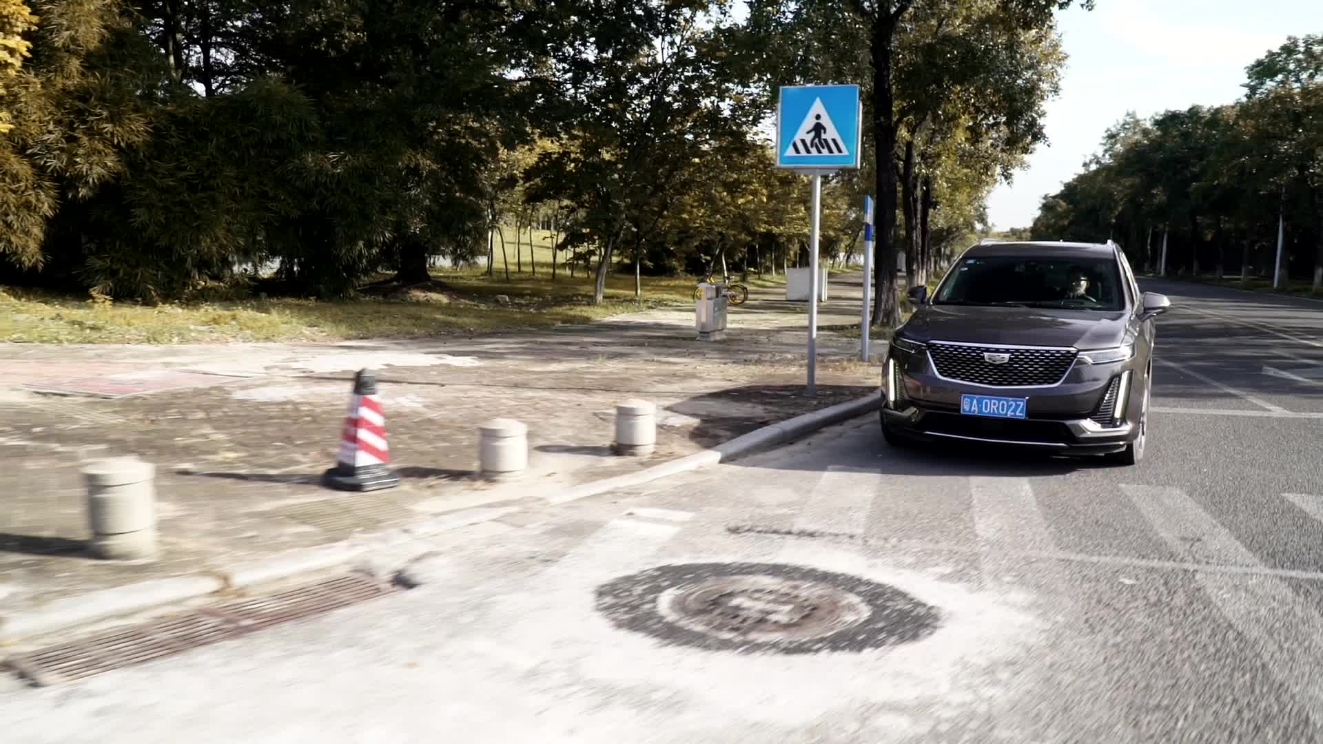 真·佛系车主诞生！凯迪拉克XT6让你收心养性【试驾视频042】