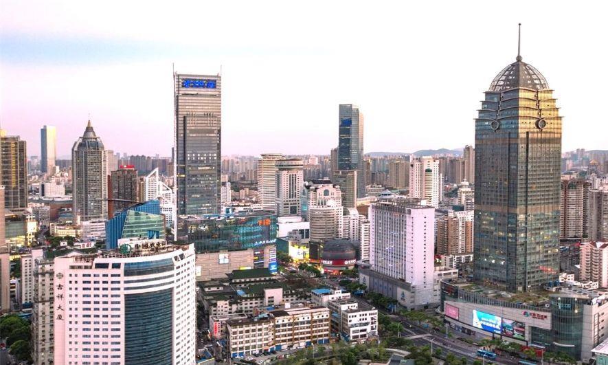 沈阳和长沙的gdp谁高_湖南长沙与辽宁沈阳,2019上半年GDP,谁成绩更好(3)