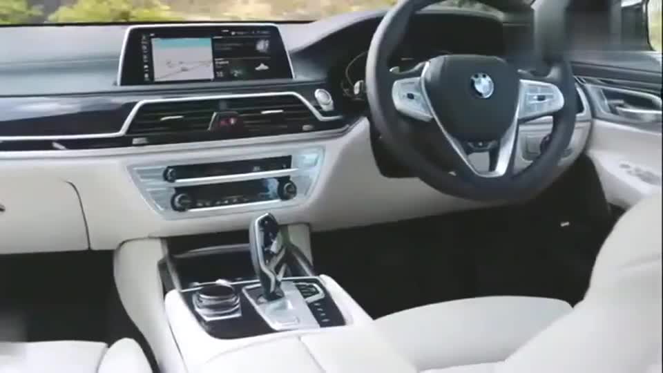 2020款宝马7系745Le，这颜值贼霸气超好看，满满的土豪气息