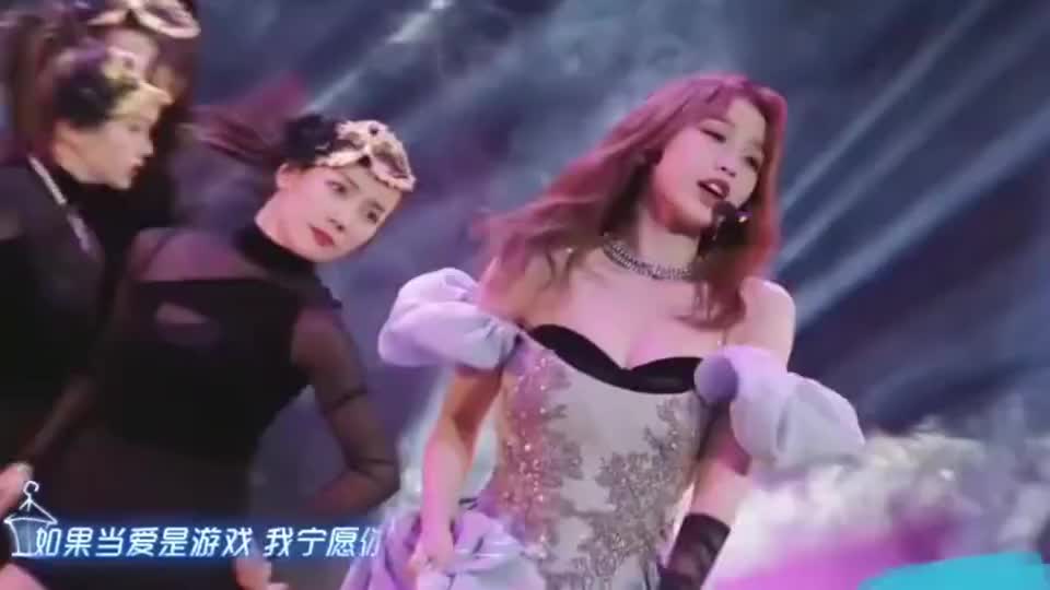 虞书欣gwalla舞台造型好绝!今天也是为美女落泪的一天!