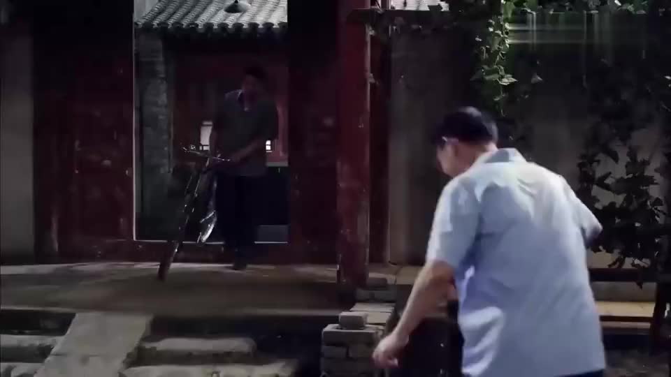 情满四合院三大爷在家没地位让升官的二大爷帮立威家庭问题