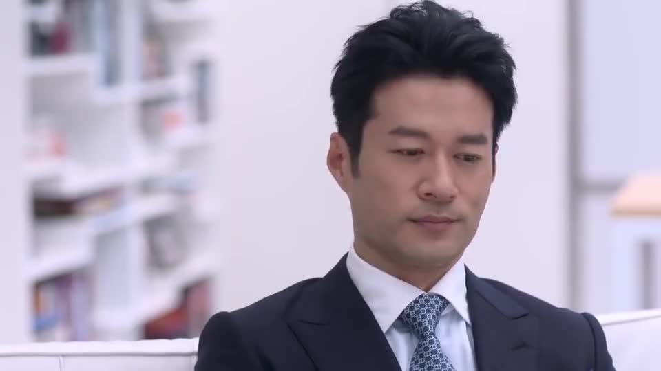 何以笙箫默应晖向何以玫透露说默笙是自己妻子真心机