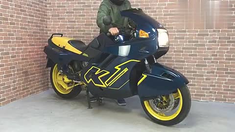 实拍宝马老机器K1，三十年前就搭载ABS的摩托车，来听听声浪吧