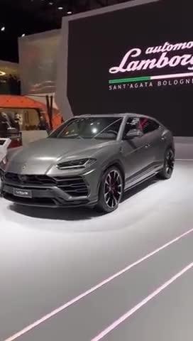 车展欣赏地表最强SUVUrus不然名不虚传