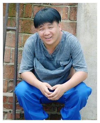 拒绝拜赵本山为师的“东北三宝”,如今一个不如一个,数魏三最惨