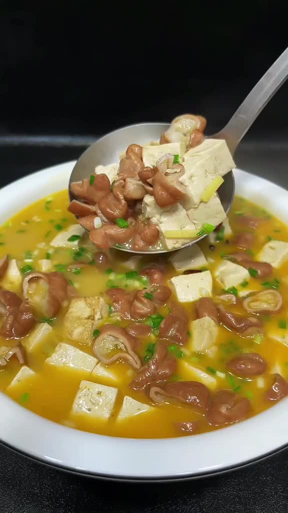 家常菜肥肠豆腐