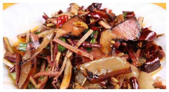 美食推荐:蒜蓉肉末针金菇,青椒炒肉,腊肉炒蕨菜,农家小炒肉