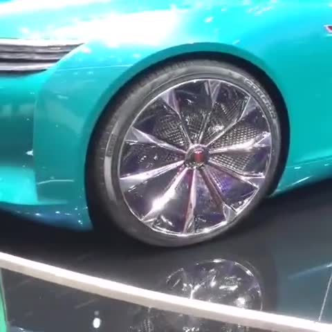 红旗500w的豪车WEY的概念车～国人