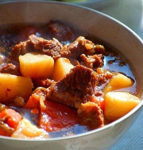 什么炖肉好吃又有营养 f2fb-kakmcxe3761791.jpg