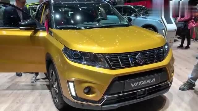 车展实拍铃木全新维特拉，外观内饰全展示，和缤智比比怎么选？